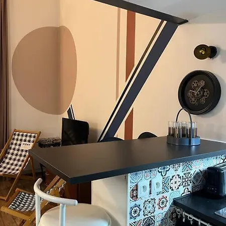 شقة Superbe T1 Mezzanine Sur Cour - Centre فيشي