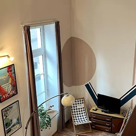Superbe T1 Mezzanine Sur Cour - Centre شقة *